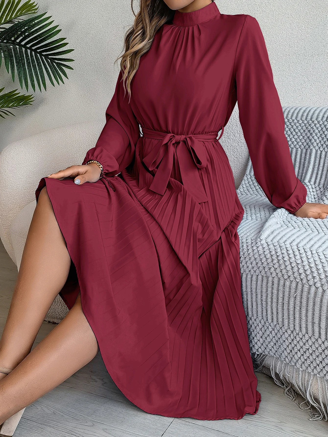 Elegant Pleated Long Dress Long Sleeveed Lace Up Dresses for Middle Eastern Women Spring and Summer Clothes