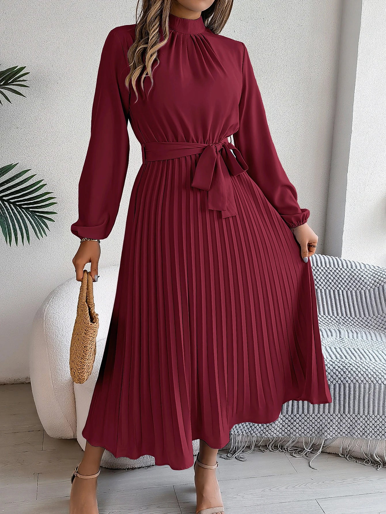 Elegant Pleated Long Dress Long Sleeveed Lace Up Dresses for Middle Eastern Women Spring and Summer Clothes